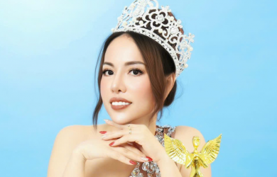 Cô Gái Bana - Gia Lai Tỏa Sáng Tại Mrs Universe Singapore Global 2025: Top 3 Và Ba Danh Hiệu Danh Giá